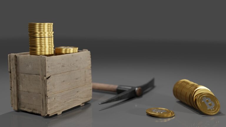 Coins Bitcoin Money Finance  - QuinceCreative / Pixabay
